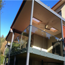 Customized side mounted frameless glass railings with standoff