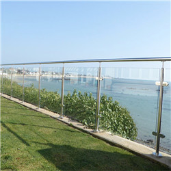 Stainless Steel Balustrade Glass Post Balcony Glass Railing For Deck